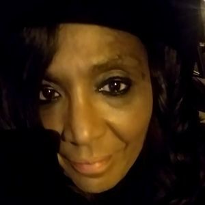 Meet your Posher, Beverly